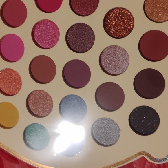 Makeup - Picture 6 of 6